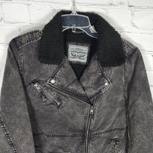 Levi's Women's Size M Black Acid Washer Denim Belted Sherpa Moto Jacket - Picture 3 of 12